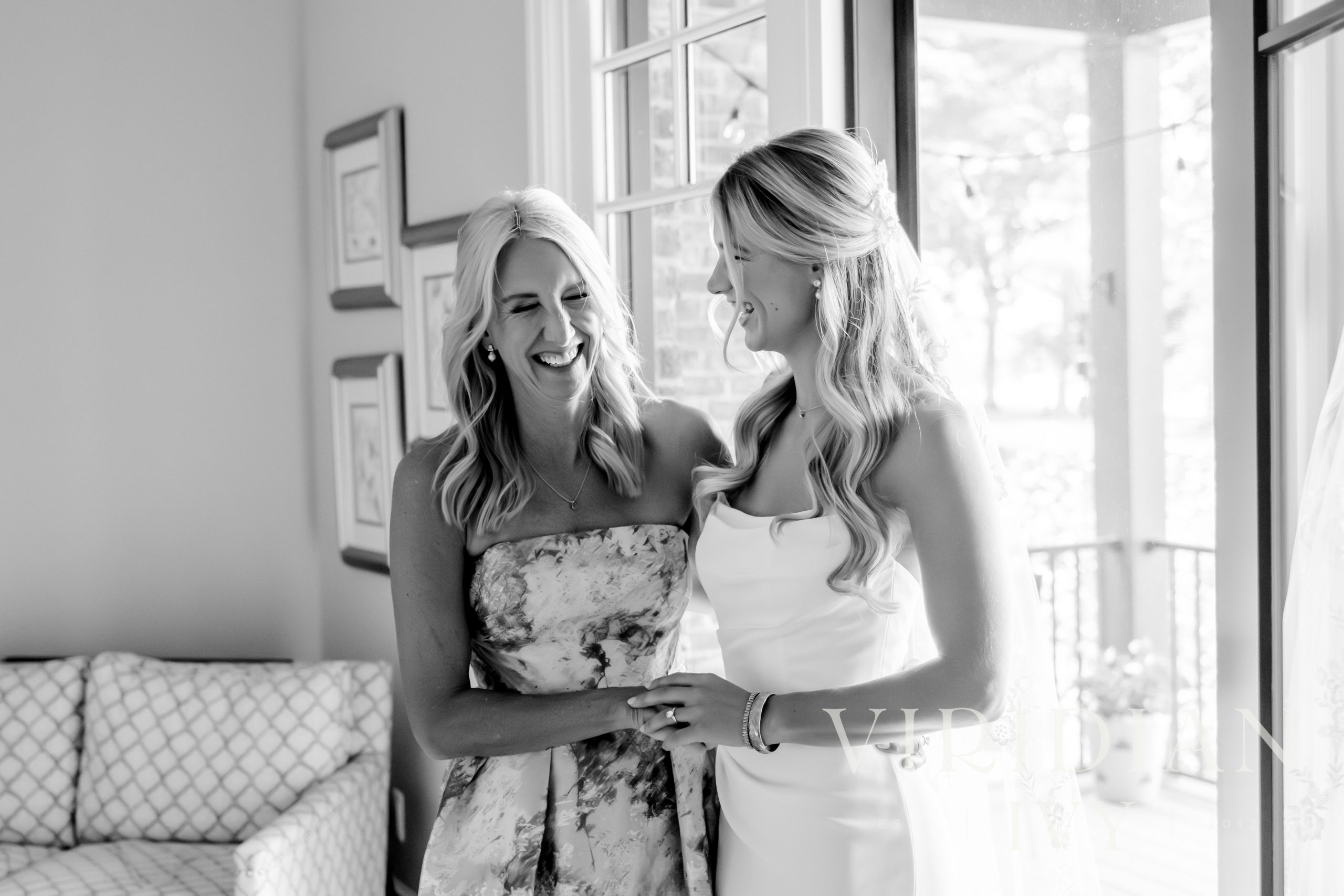 Meghan + Luke Wedding | Meadowbrook Country Club | Michigan Wedding  Photographer | Viridian Ivy | Northwest Ohio Wedding and Portrait  Photographer